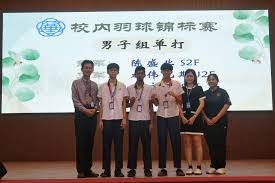 2015 堪萨斯复兴：皇家队时隔 30 年再夺冠，其极致的战术棒球与快腿打法震撼全美